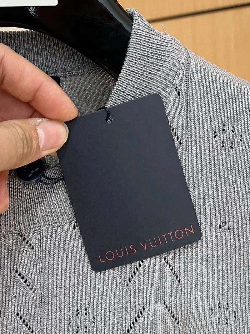 SoftTouch Louis Vuitton T-Shirts 137104