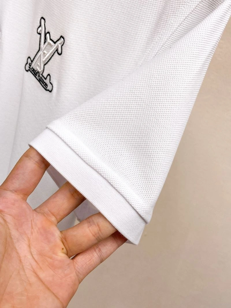 Louis Vuitton T-Shirts Chic 137094