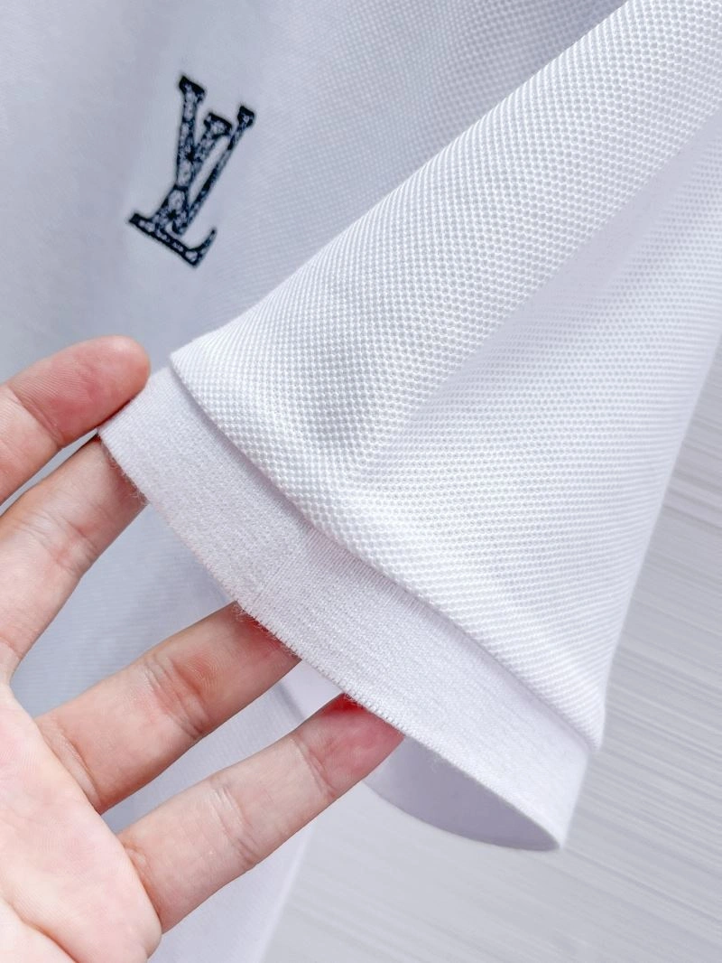 WeatherProof Louis Vuitton T-Shirts 137089
