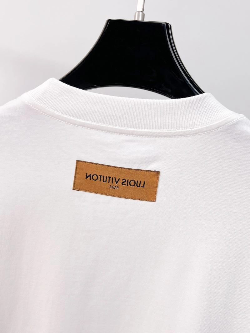 Sophisticated Louis Vuitton T-Shirts 137096