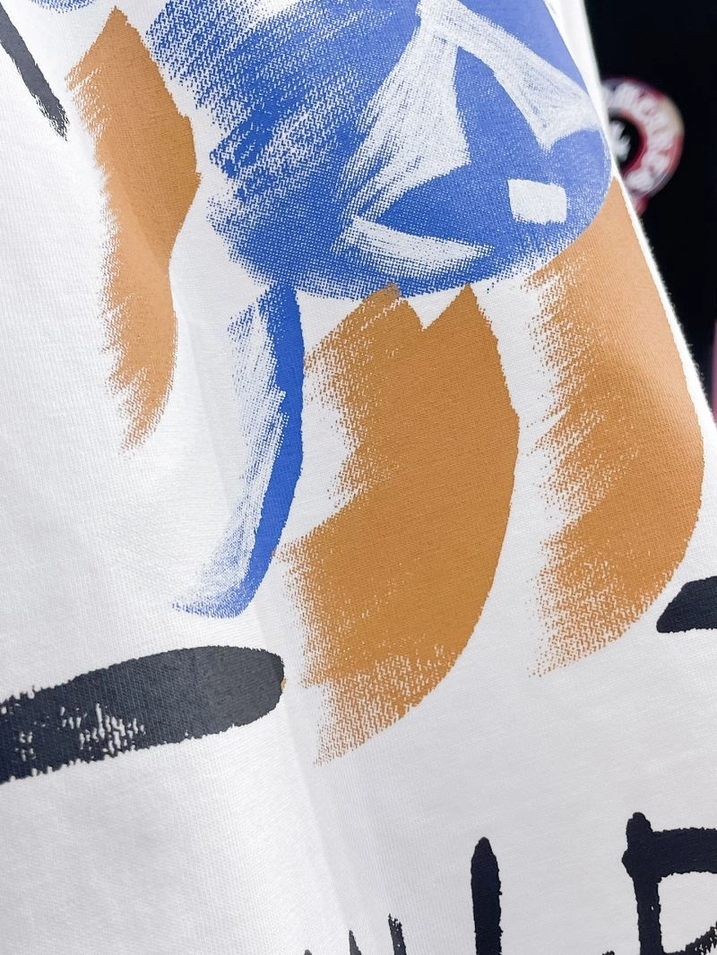 Louis Vuitton T-Shirts Comfortable 137072