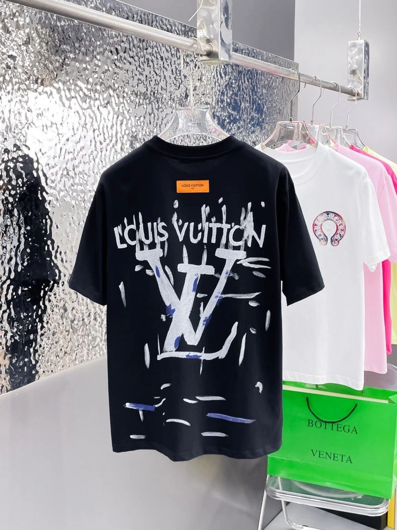 Louis Vuitton T-Shirts Resilient 137097