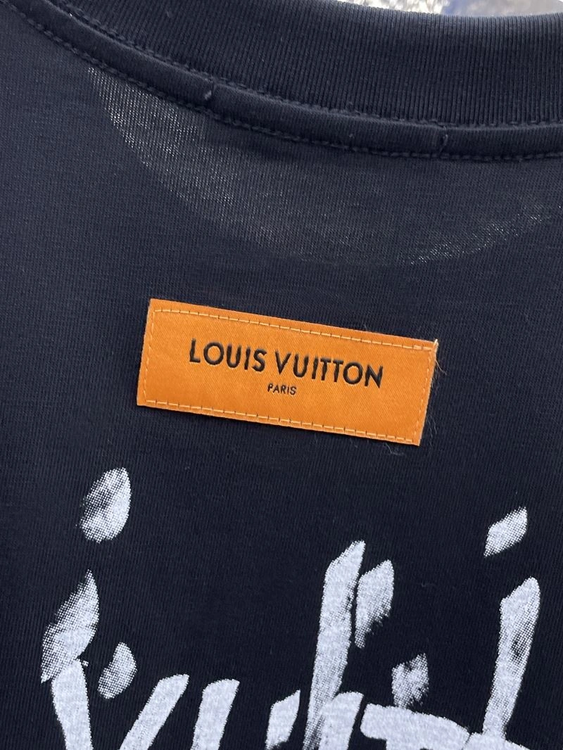 Louis Vuitton T-Shirts Resilient 137097