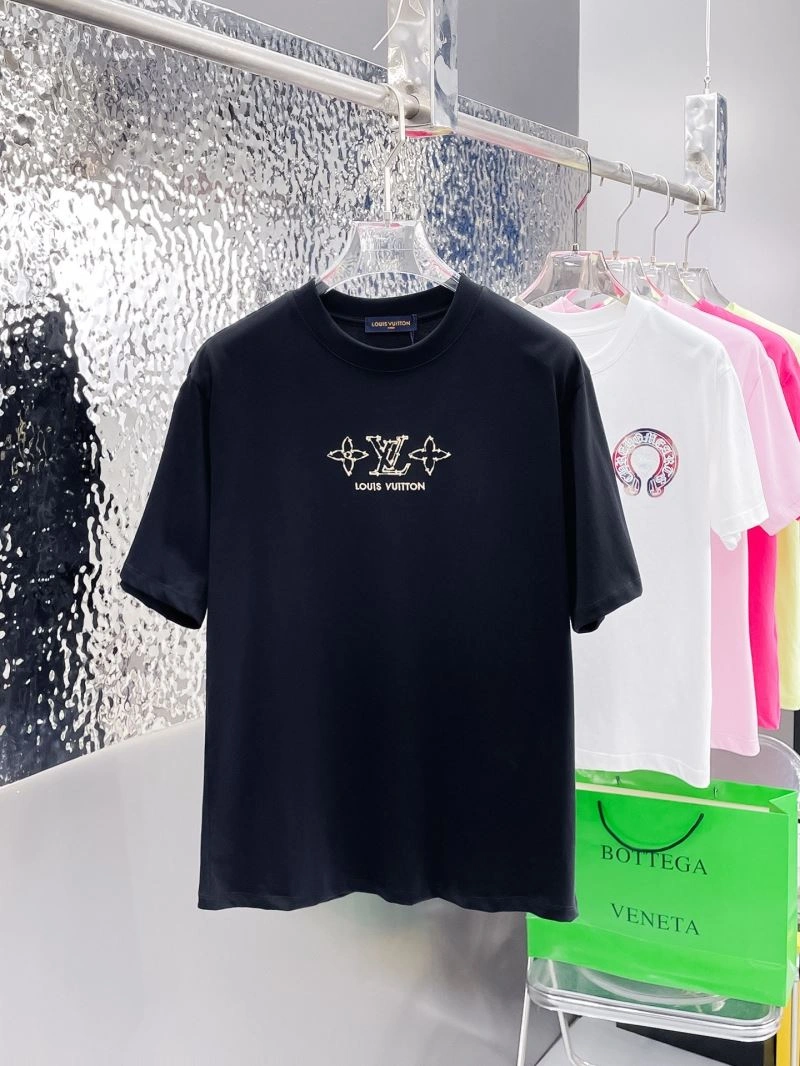Breathable Louis Vuitton T-Shirts 137082