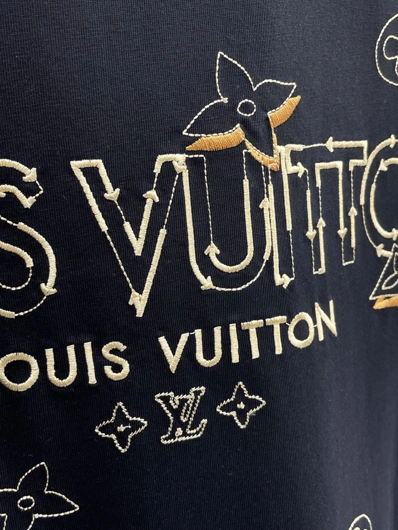 Breathable Louis Vuitton T-Shirts 137082