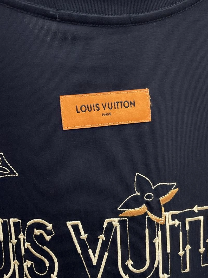 Breathable Louis Vuitton T-Shirts 137082
