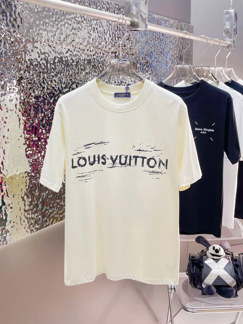 Louis Vuitton T-Shirts Fashionable 137062
