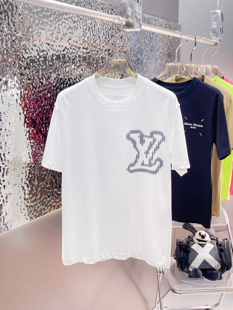 Louis Vuitton T-Shirts Seasonal 137063