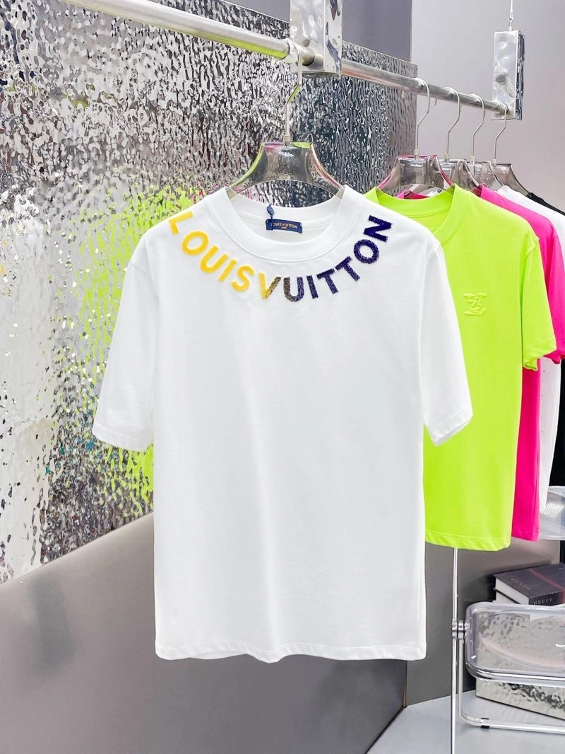 SoftTouch Louis Vuitton T-Shirts 137061