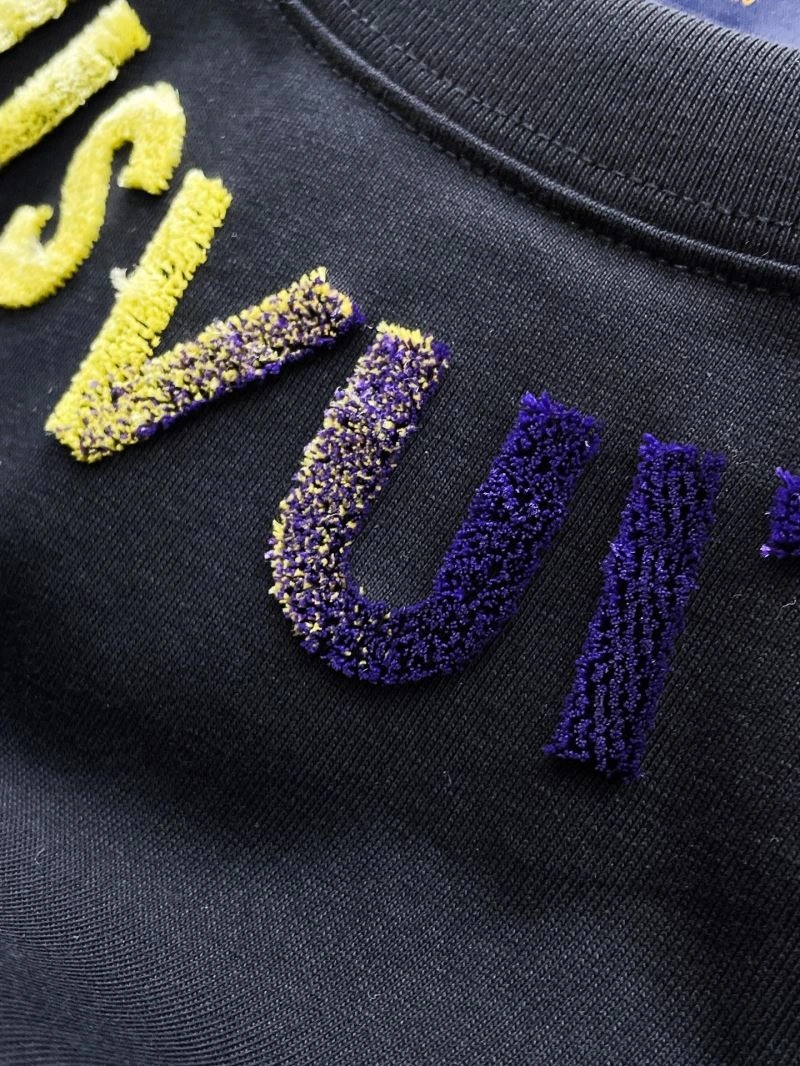 MultiPurpose Louis Vuitton T-Shirts 137060