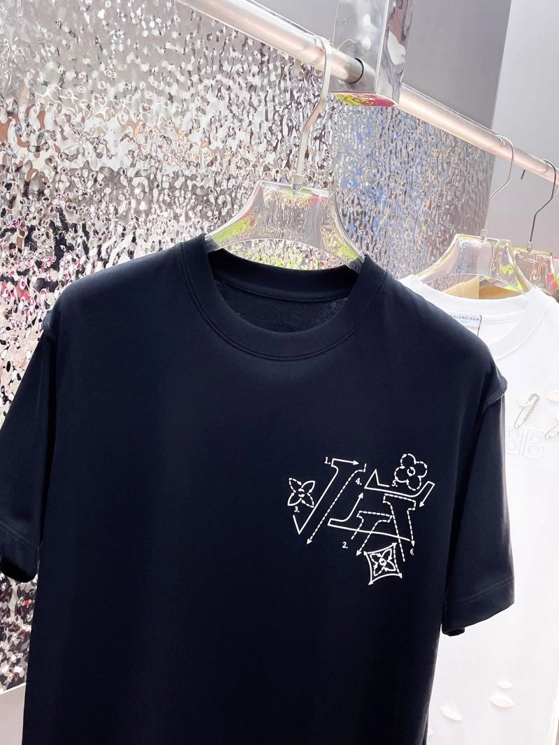 Louis Vuitton T-Shirts Trendsetting 137039