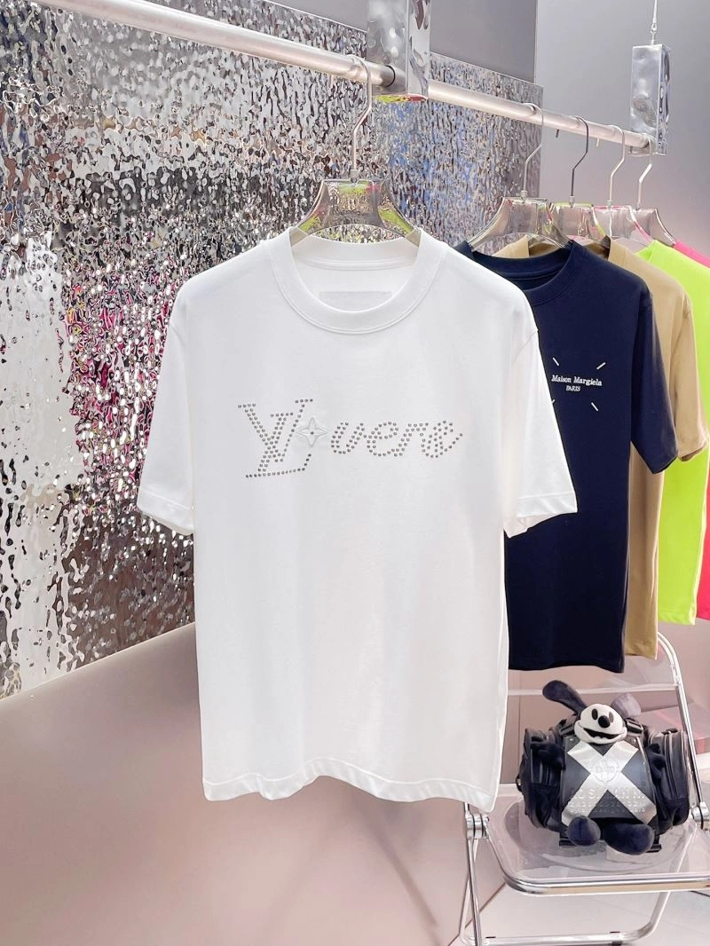 Louis Vuitton T-Shirts Fashionable 137037