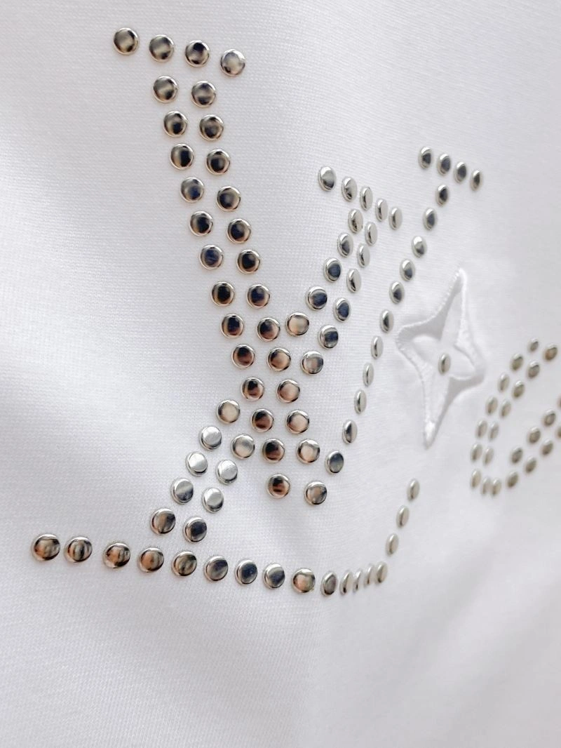 Louis Vuitton T-Shirts Fashionable 137037