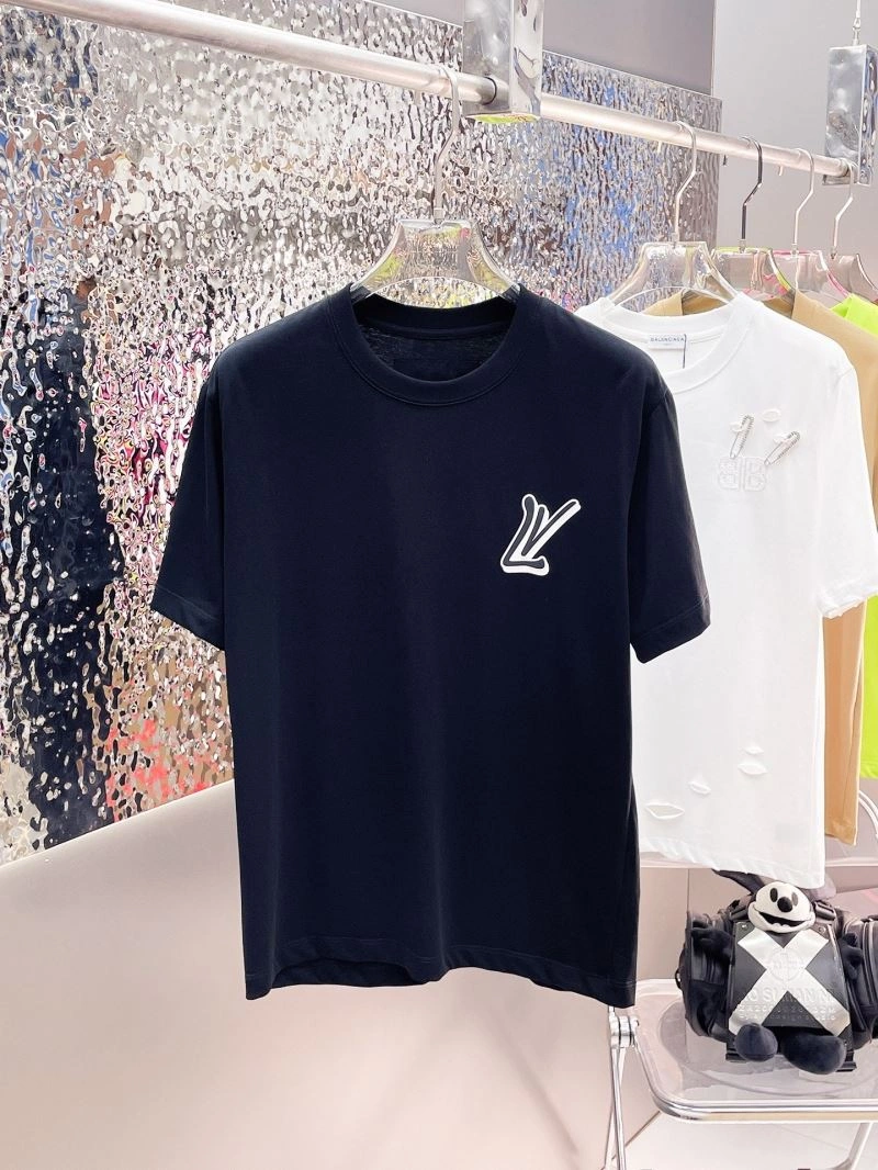 Classic Louis Vuitton T-Shirts 137025