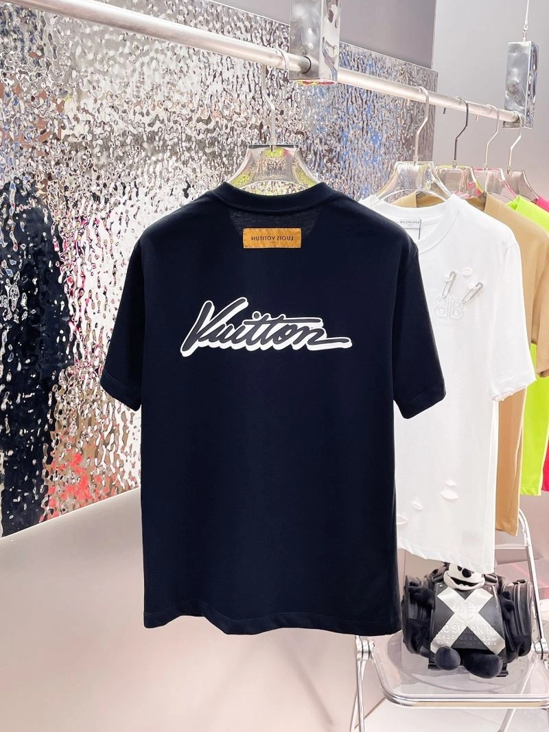 Classic Louis Vuitton T-Shirts 137025