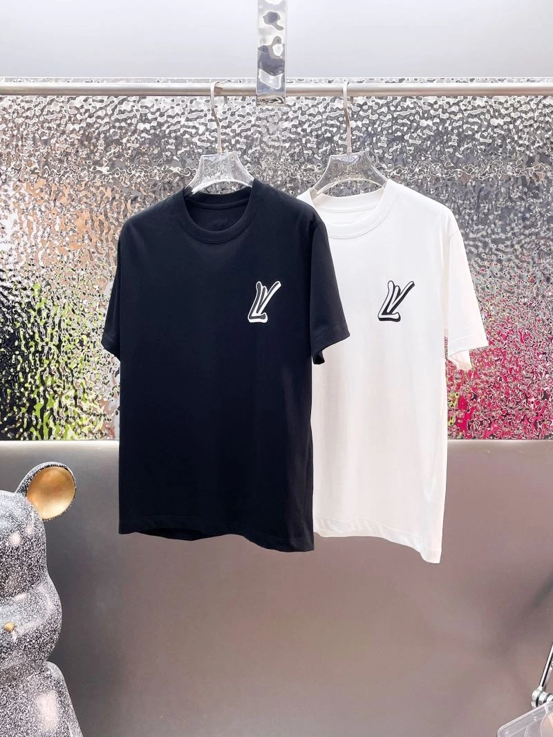 MoistureWicking Louis Vuitton T-Shirts 137032