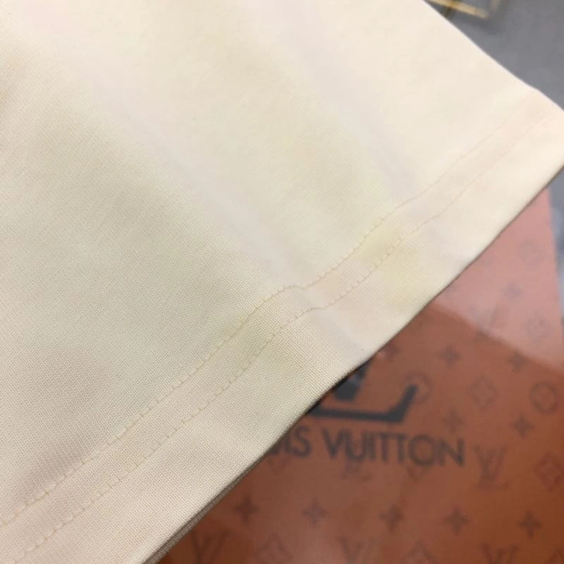 Louis Vuitton T-Shirts Soft 137031