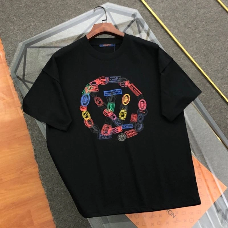 Flexible Louis Vuitton T-Shirts 137035
