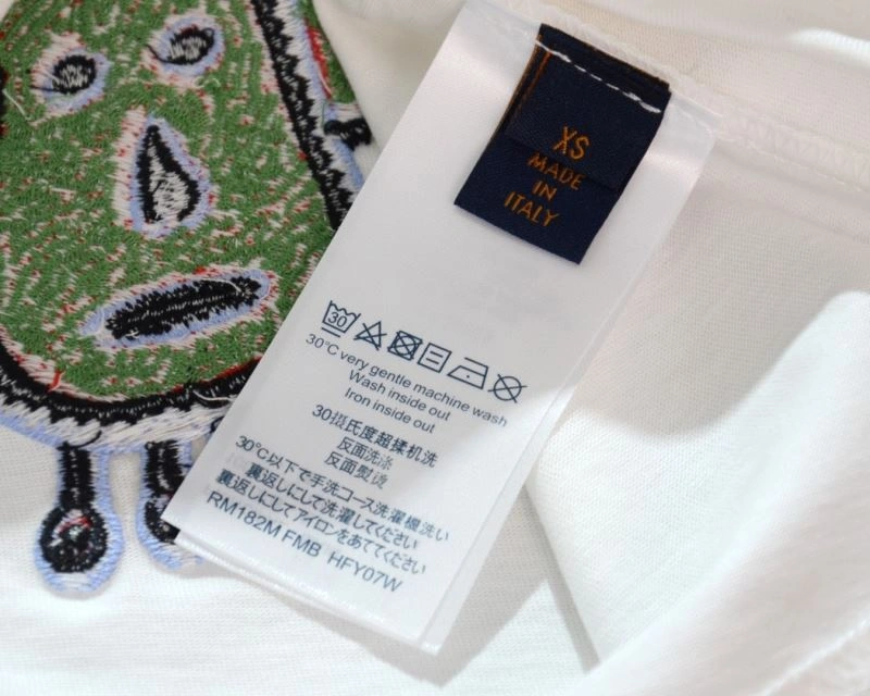 FashionForward Louis Vuitton T-Shirts 137052