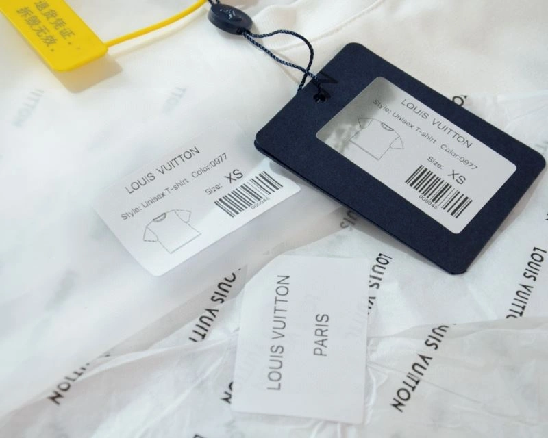 FashionForward Louis Vuitton T-Shirts 137052
