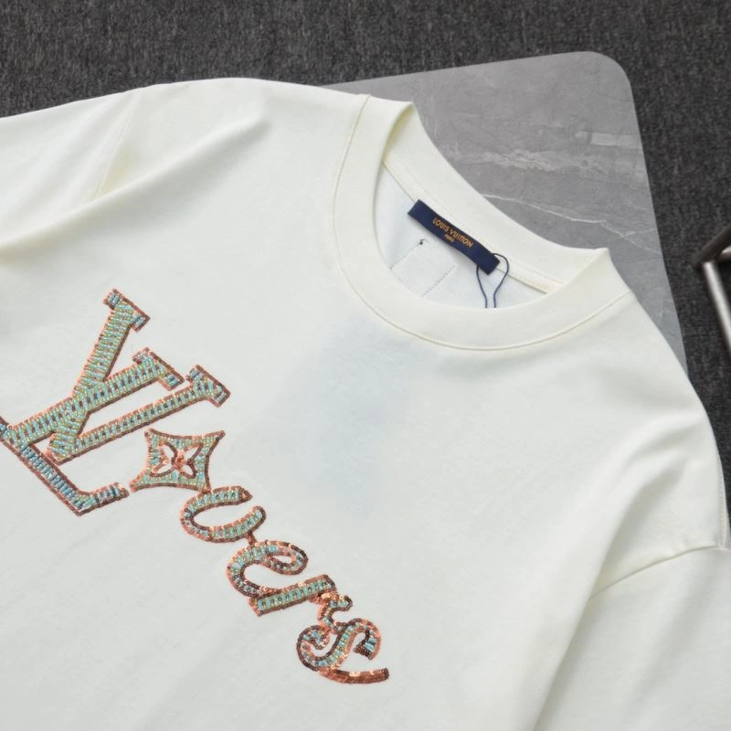 Trendsetting Louis Vuitton T-Shirts 137048