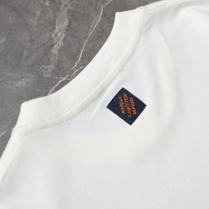 Trendsetting Louis Vuitton T-Shirts 137048