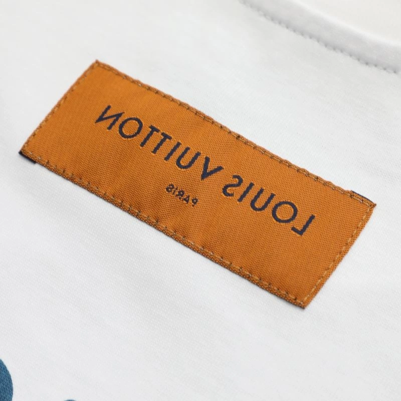 Louis Vuitton T-Shirts Compact 137049