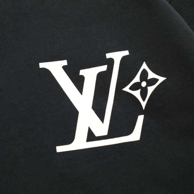 OnTrend Louis Vuitton T-Shirts 137050