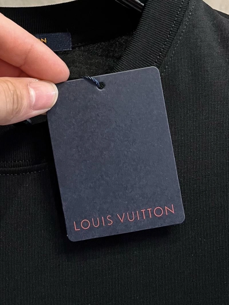 ZipUp Louis Vuitton T-Shirts 137047