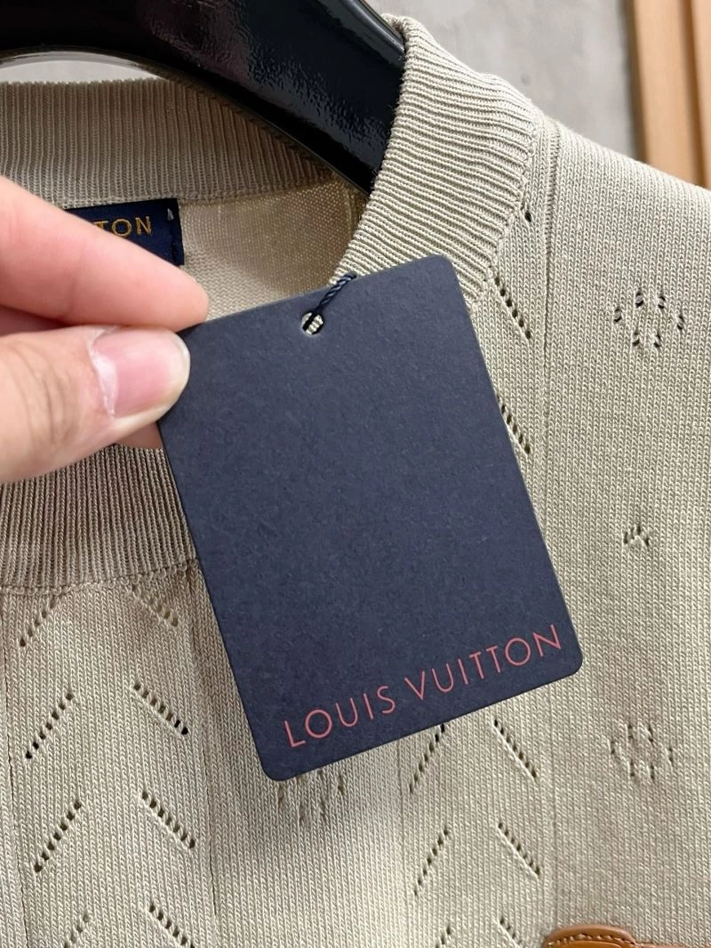 NewStyle Louis Vuitton T-Shirts 137036
