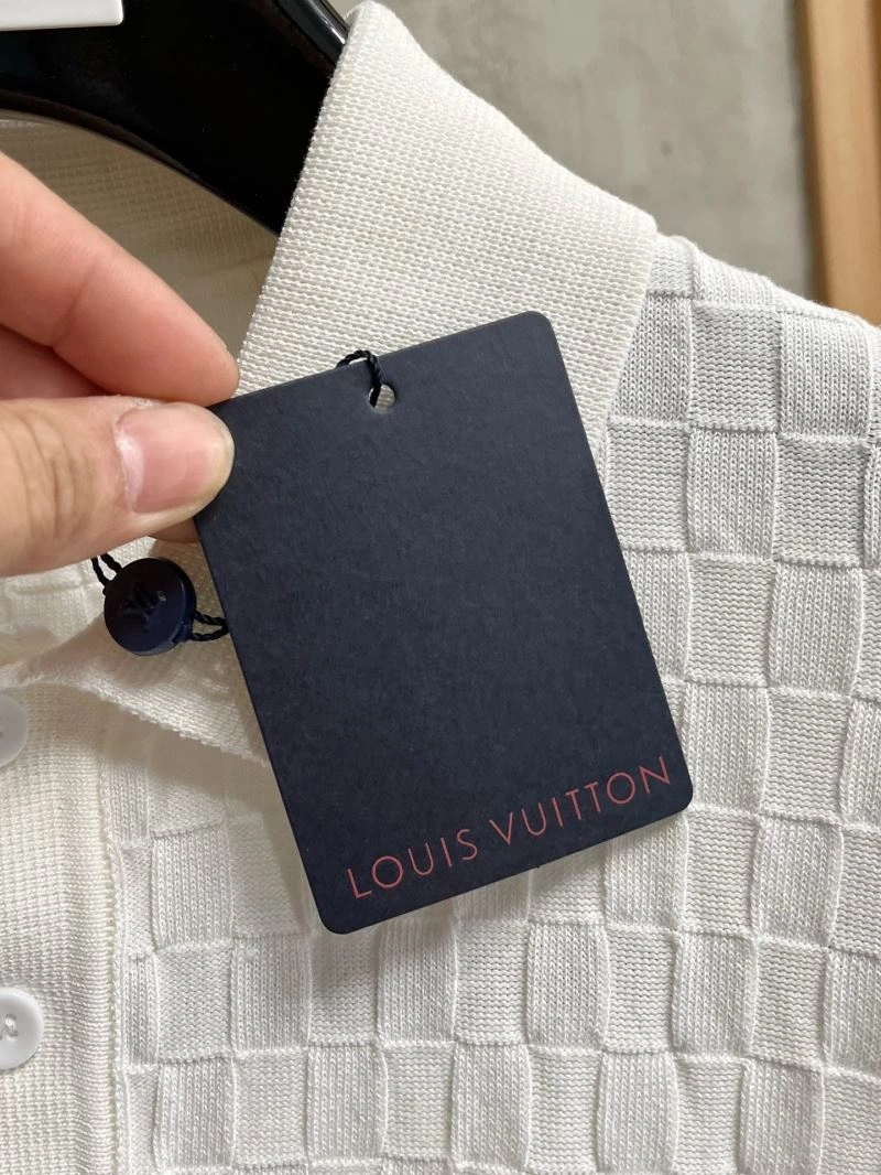 Louis Vuitton T-Shirts UrbanChic 137024