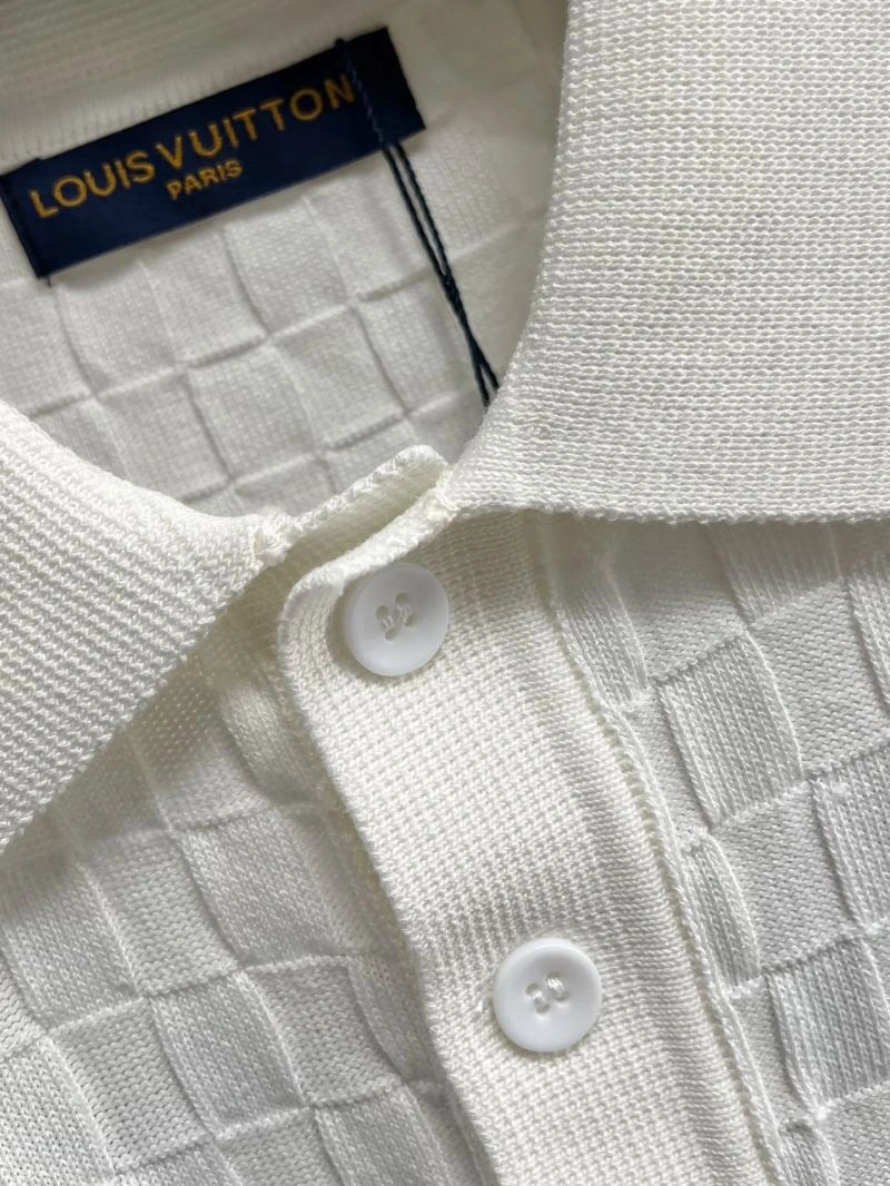 Louis Vuitton T-Shirts UrbanChic 137024