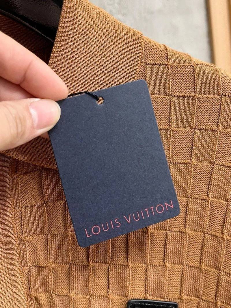 ComfortFit Louis Vuitton T-Shirts 137026