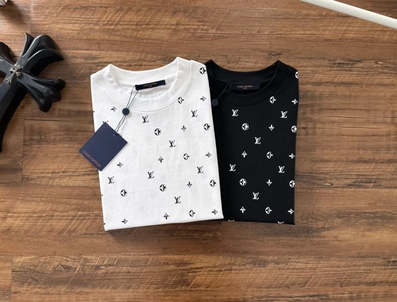 Louis Vuitton T-Shirts Bold 137015
