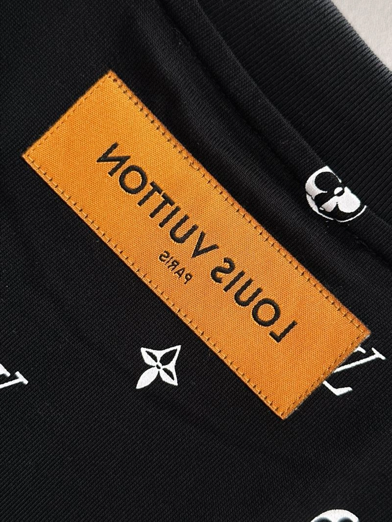 Louis Vuitton T-Shirts Bold 137015