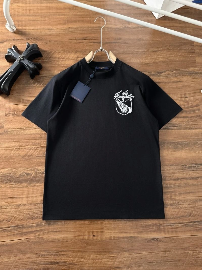 UrbanChic Louis Vuitton T-Shirts 137013