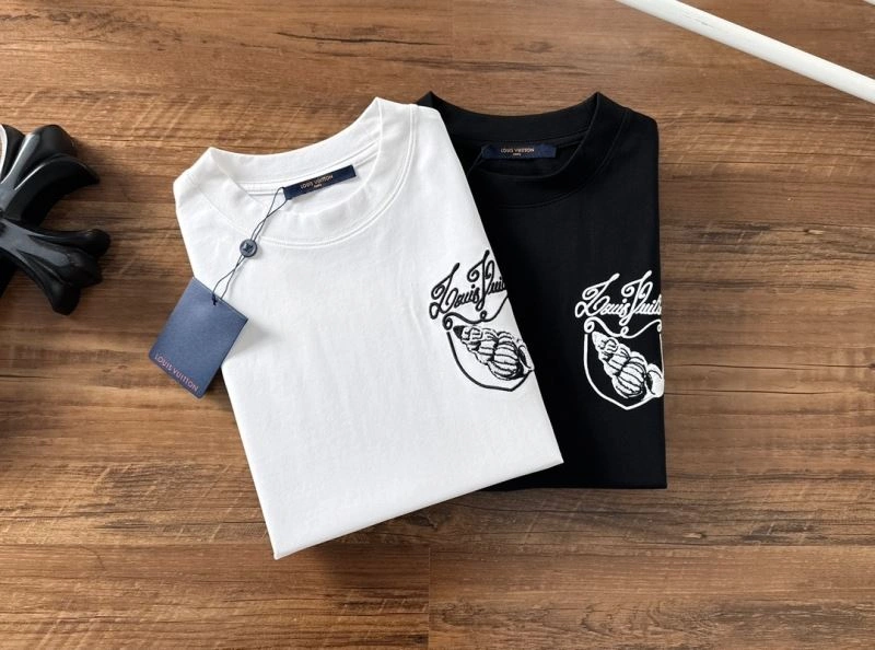 UrbanChic Louis Vuitton T-Shirts 137013