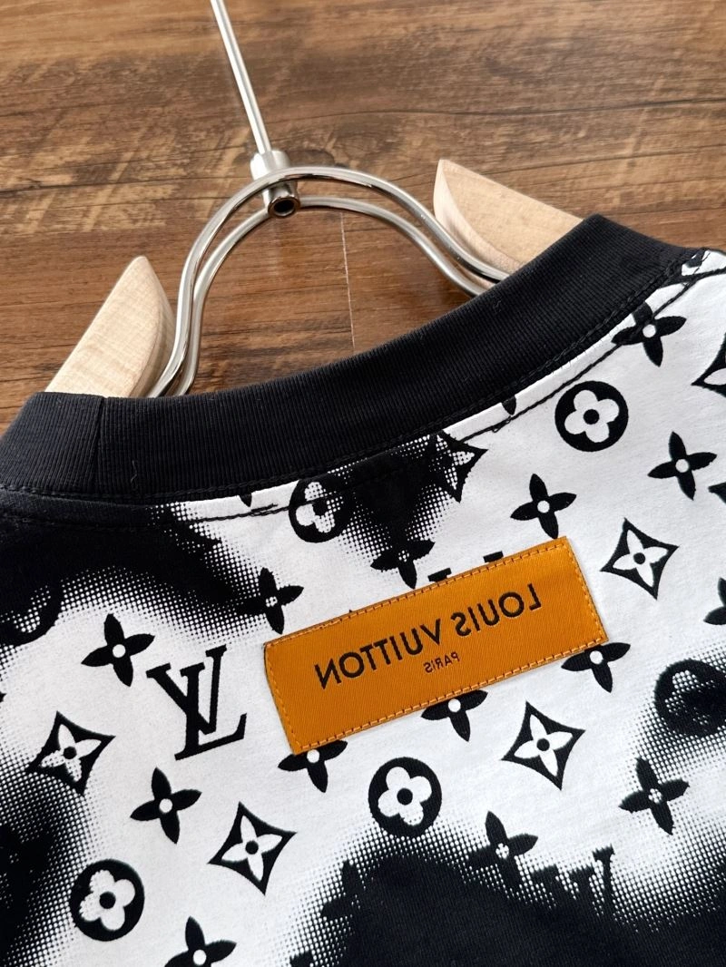 Supportive Louis Vuitton T-Shirts 137009
