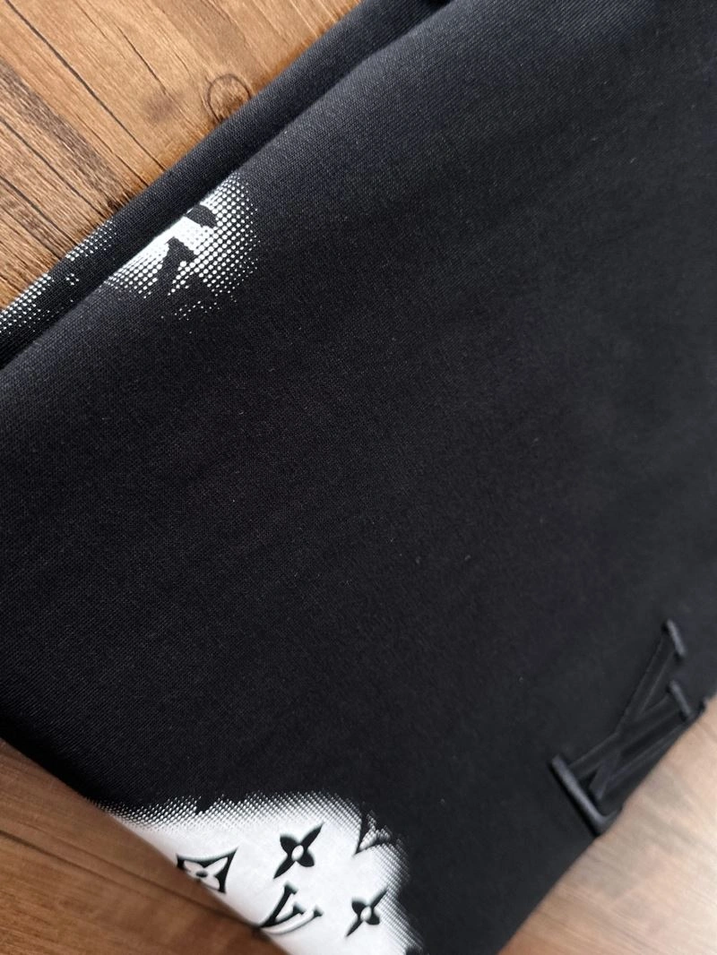 Supportive Louis Vuitton T-Shirts 137009
