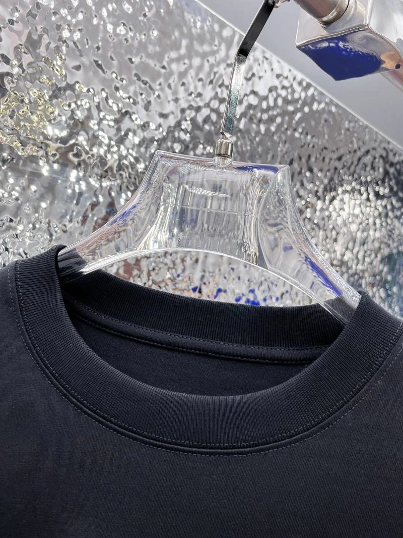 NewStyle Louis Vuitton T-Shirts 137001