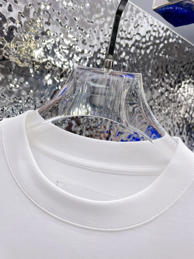 Louis Vuitton T-Shirts StreetReady 136990