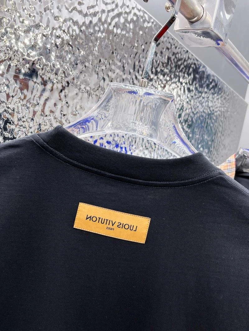 Louis Vuitton T-Shirts Timeless 136996