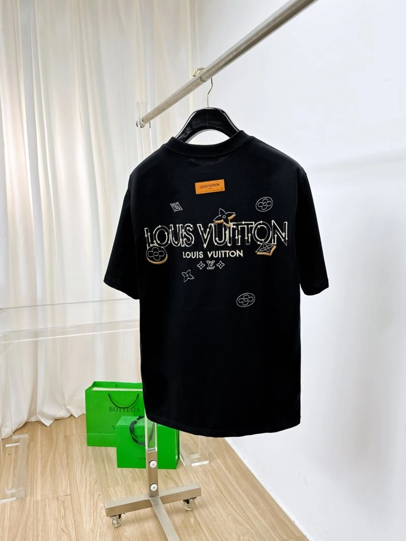 Timeless Louis Vuitton T-Shirts 136336
