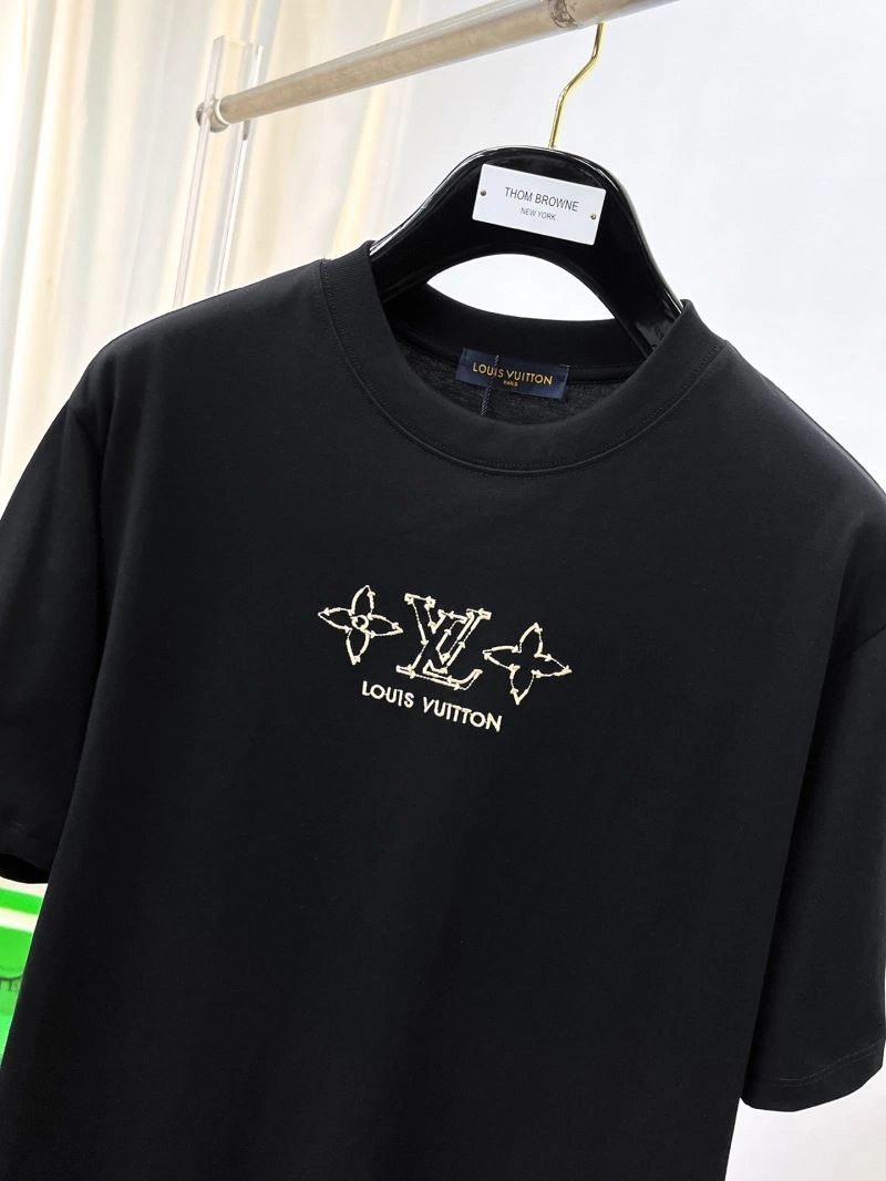 Timeless Louis Vuitton T-Shirts 136336