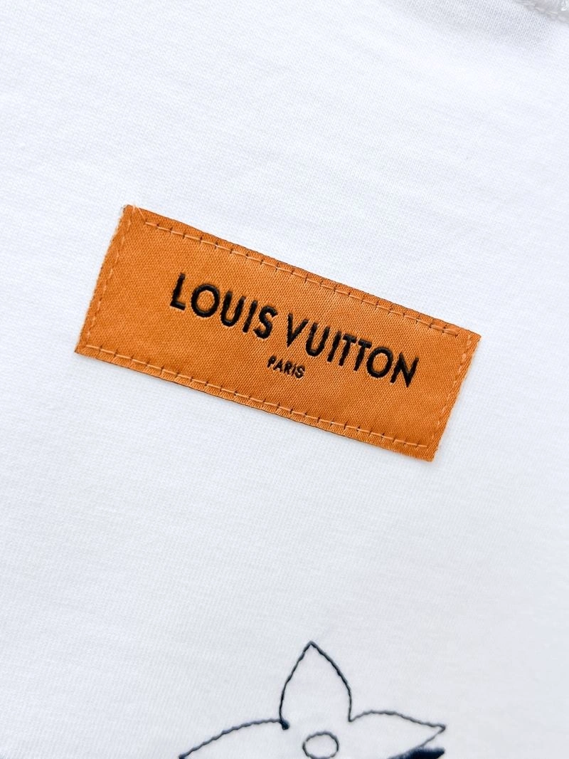 Casual Louis Vuitton T-Shirts 136331