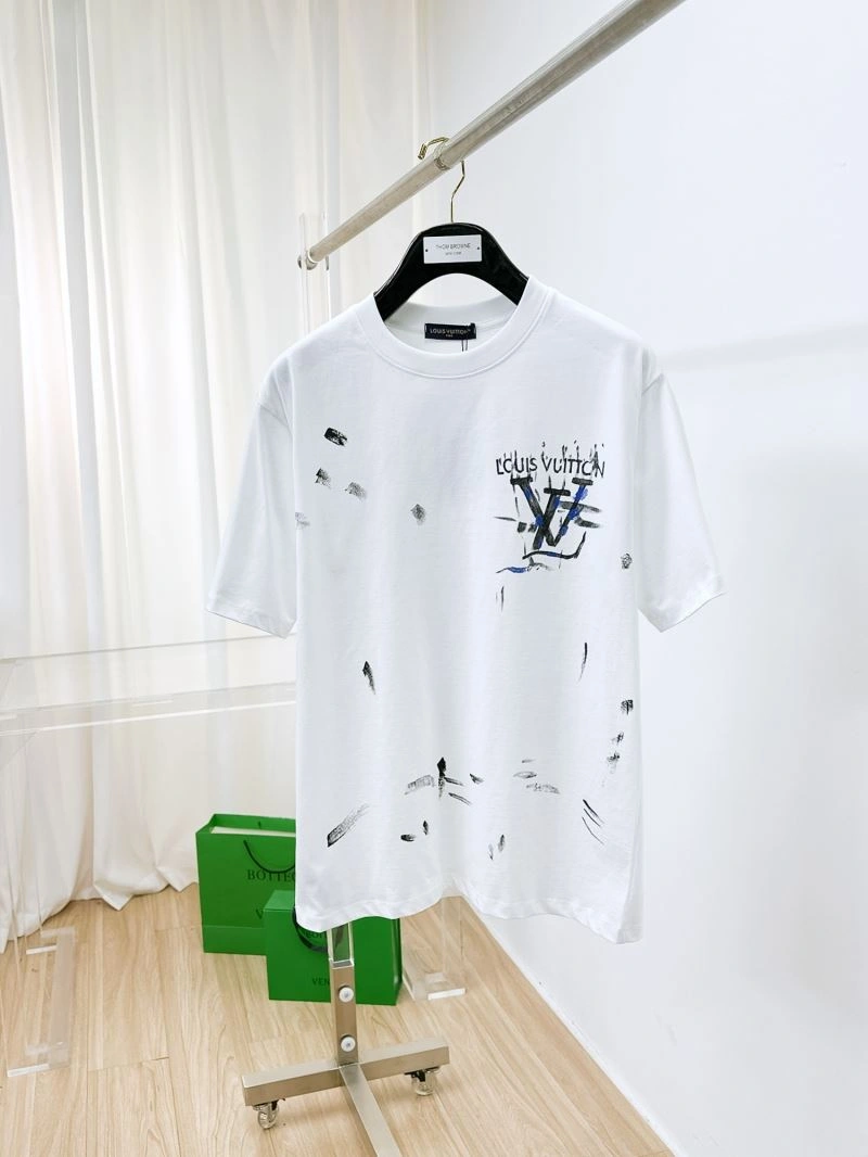 StreetReady Louis Vuitton T-Shirts 136325