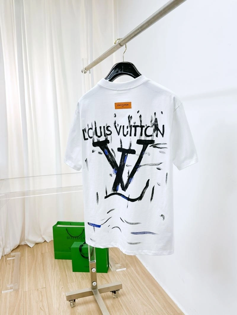 StreetReady Louis Vuitton T-Shirts 136325