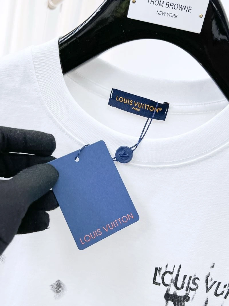 StreetReady Louis Vuitton T-Shirts 136325
