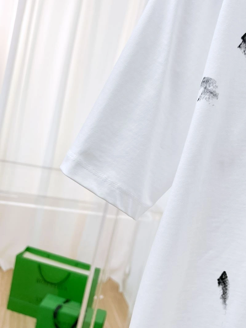 StreetReady Louis Vuitton T-Shirts 136325