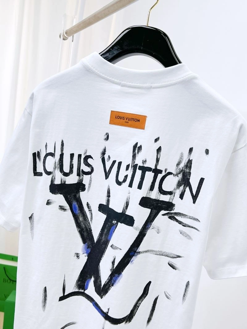 StreetReady Louis Vuitton T-Shirts 136325